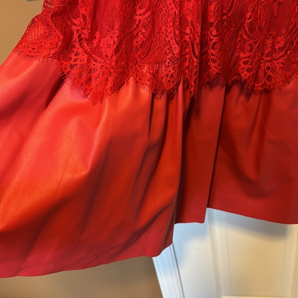 BGBC beautiful red dress - Picture 5 of 7